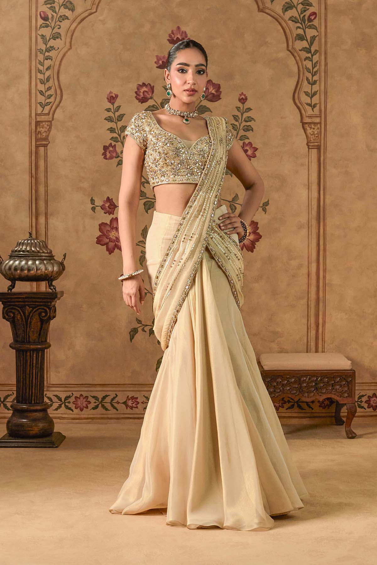 NAYAB SAREE SET